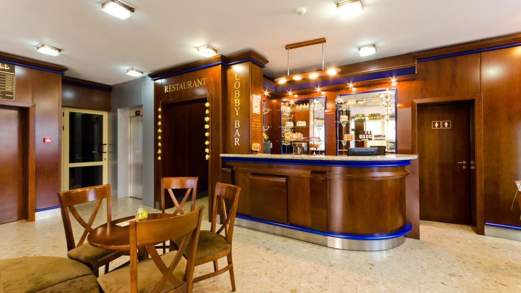 Nadejda Hotel Sofia Exterior foto
