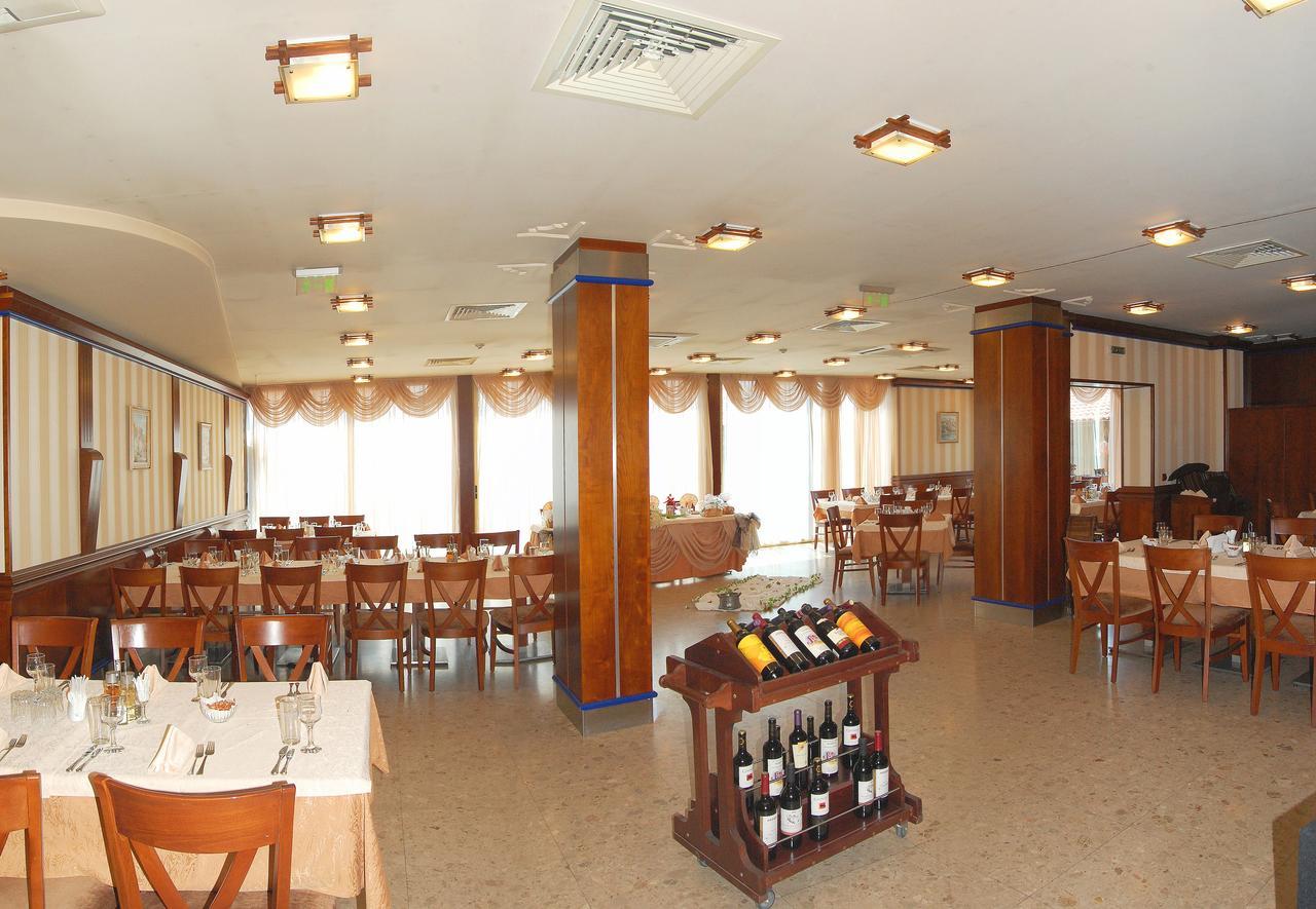 Nadejda Hotel Sofia Exterior foto